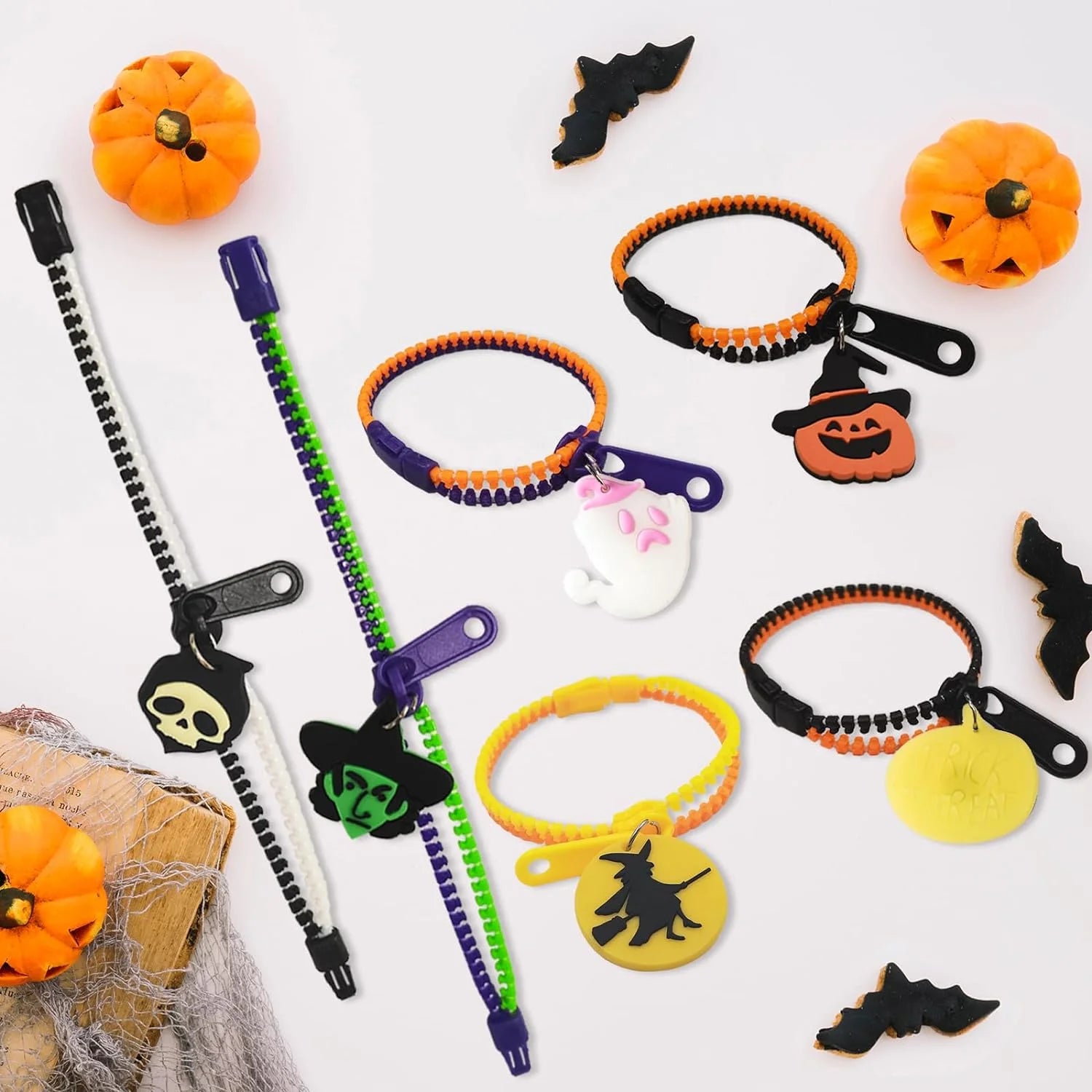 Kids Halloween Party Favors Zipper Bracelets, 28 Pack Glow in the Dark Halloween Zipper Wristbands for Kids Halloween Gifts, Halloween Giveaways, Halloween Goodie Bag Fillers, Kids Halloween