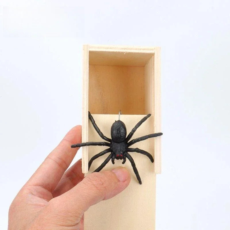 New Trick Spider Funny Scare Box Wooden Hide Box Quality Prank Wooden Scare Box Fun Game Prank Prank Friends Toy Holiday Gift